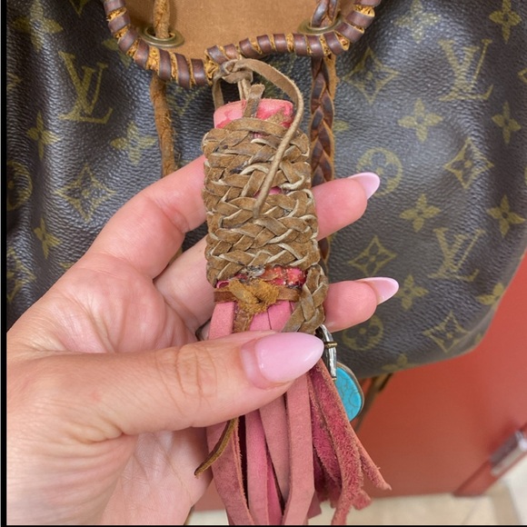 Louis Vuitton Fringe Bucket Bag - Picture 7 of 12
